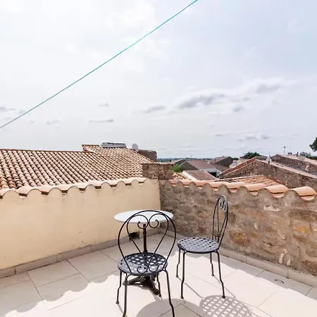 5 Bed House - Sleeps 10 - Pets - Wifi Mailhac
