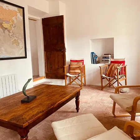 5 Bed House - Sleeps 10 - Pets - Wifi Casa vacanze Mailhac