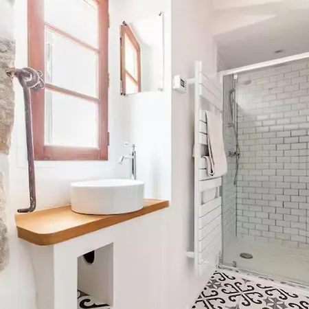 5 Bed House - Sleeps 10 - Pets - Wifi Casa vacanze Mailhac