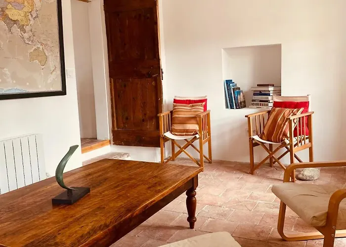 5 Bed House - Sleeps 10 - Pets - Wifi Casa vacanze Mailhac